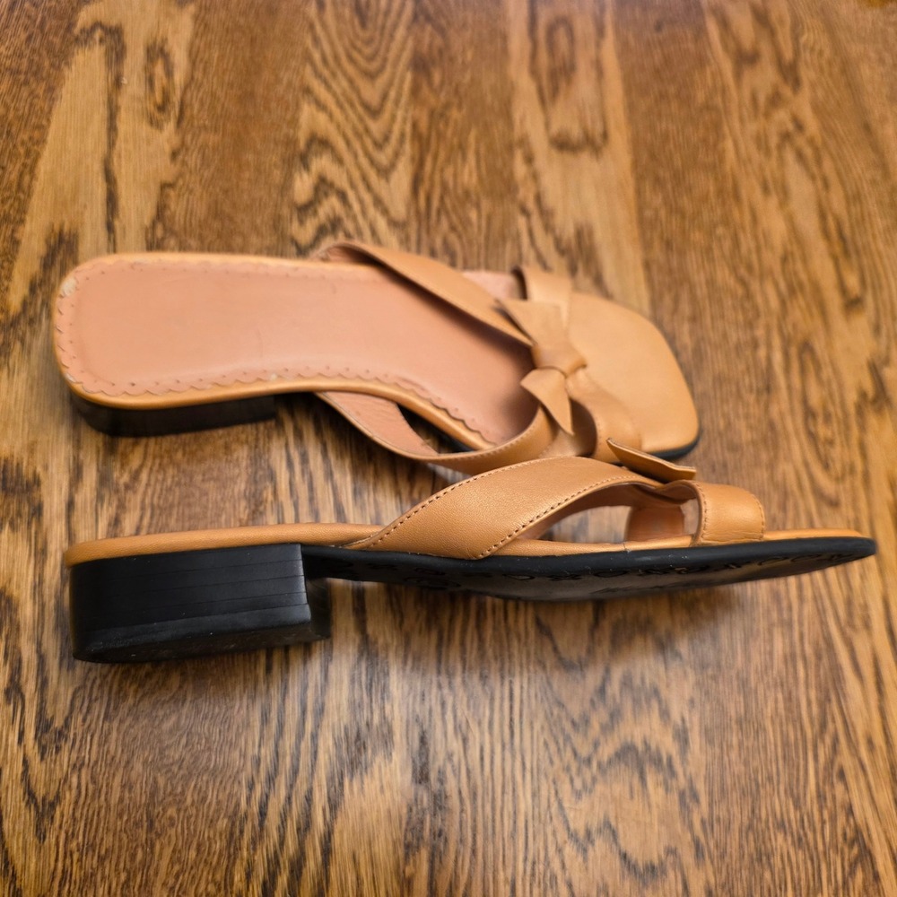 Michelle D Womens‎ Coral Bronze Square Toe Bow Slip On Mules Sandals Flats 5.5 - Picture 6 of 9